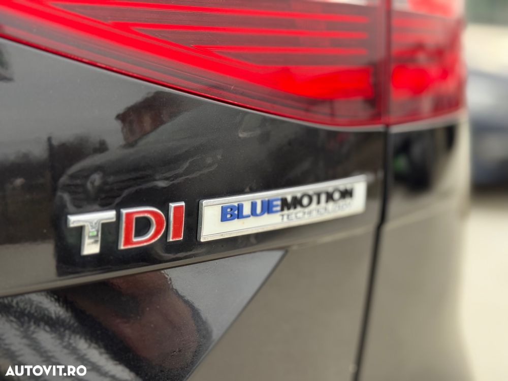 Volkswagen Passat 1.6 TDI (BlueMotion Technology) Trendline - 13