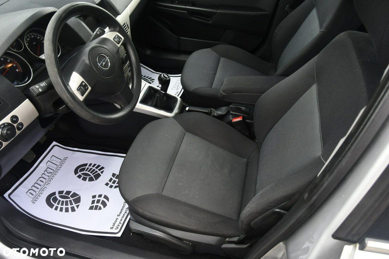 Opel Astra - 14