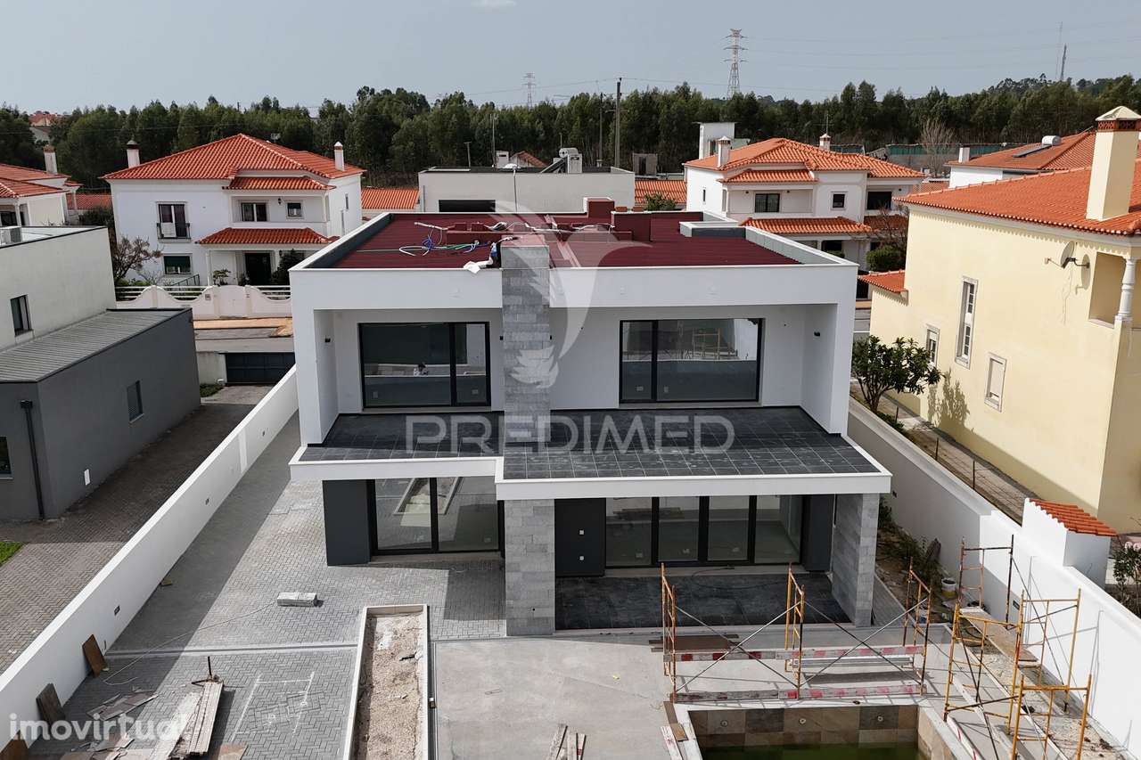 Moradia T5  com piscina acabamentos de luxo Zona do  Bonito - Grande imagem: 2/40