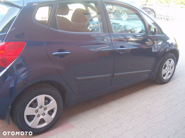 Kia Venga - 7