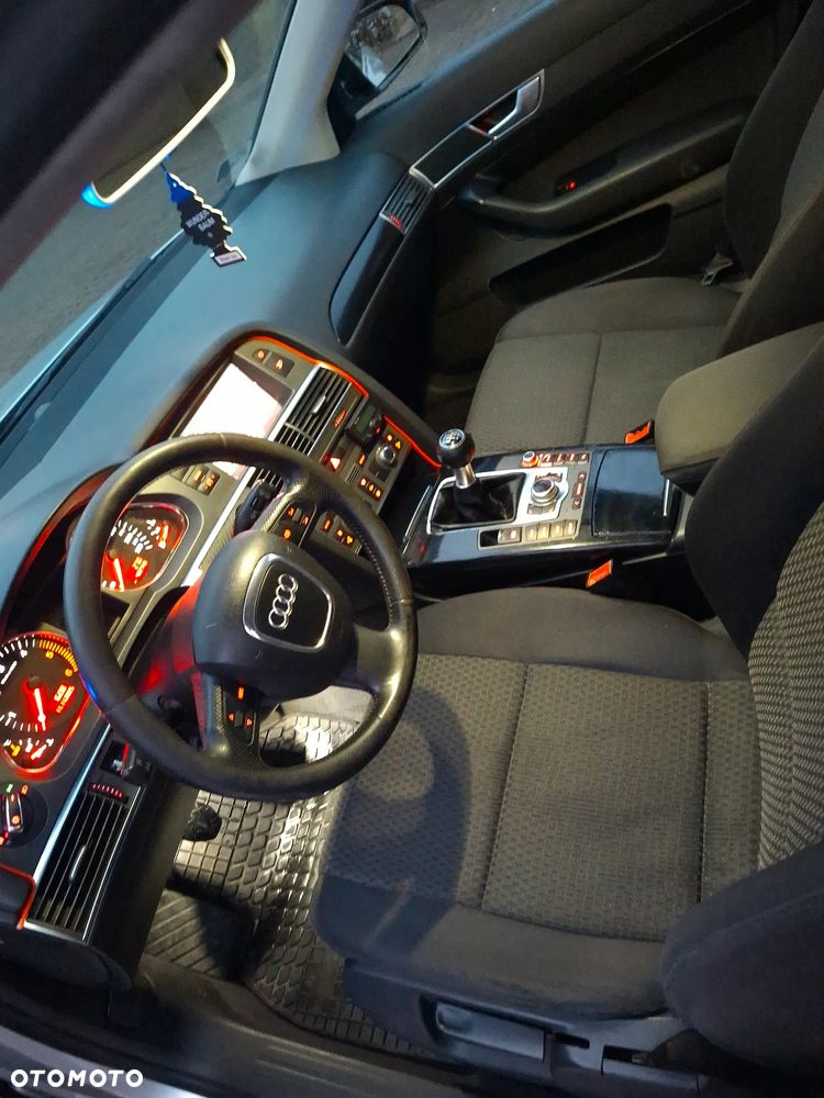 Audi A6 Avant 2.0 TDI - 8