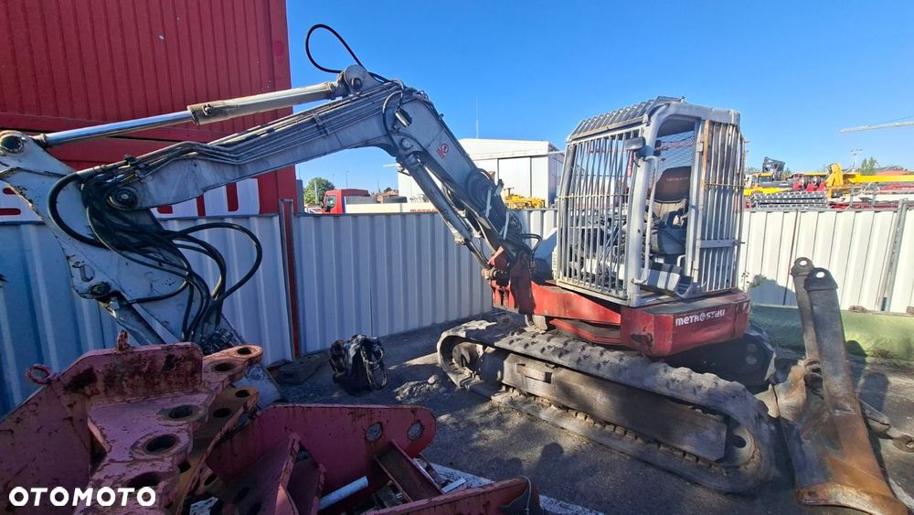 Takeuchi Tb 180 - 1