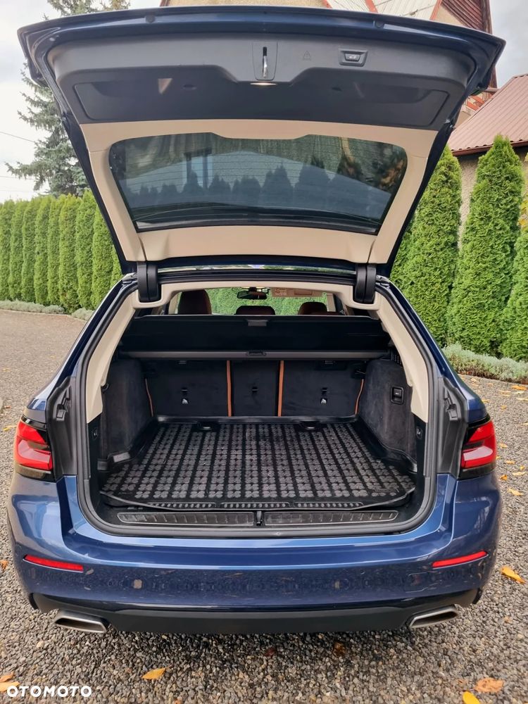 BMW Seria 5 520d Touring Luxury Line - 12