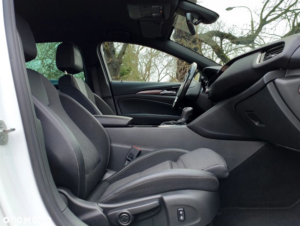 Opel Insignia 2.0 Direct InjectionTurbo Business Elegance - 6