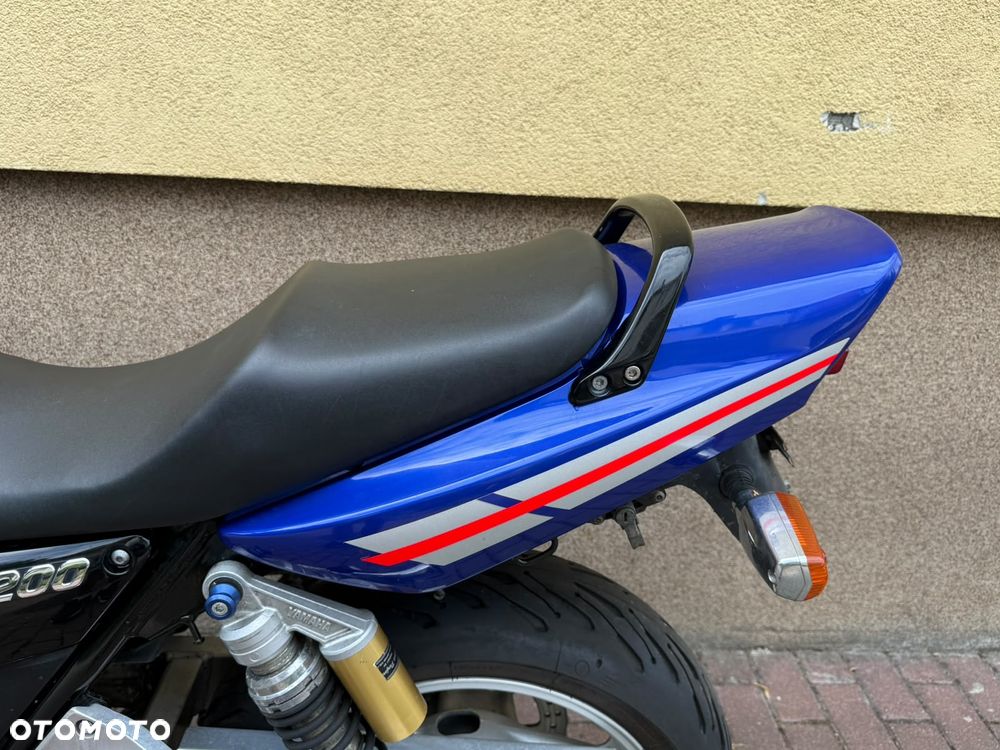 Yamaha XJR - 25