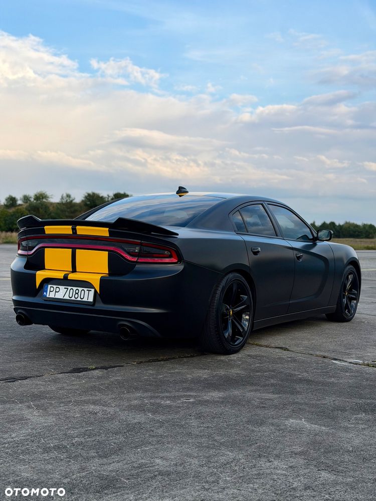 Dodge Charger 5.7 R/T - 3