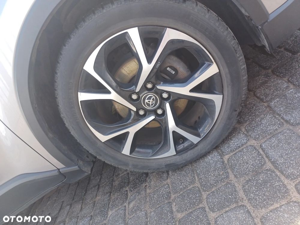 Toyota C-HR - 18