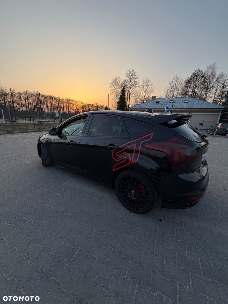 Ford Focus ST2 - 5