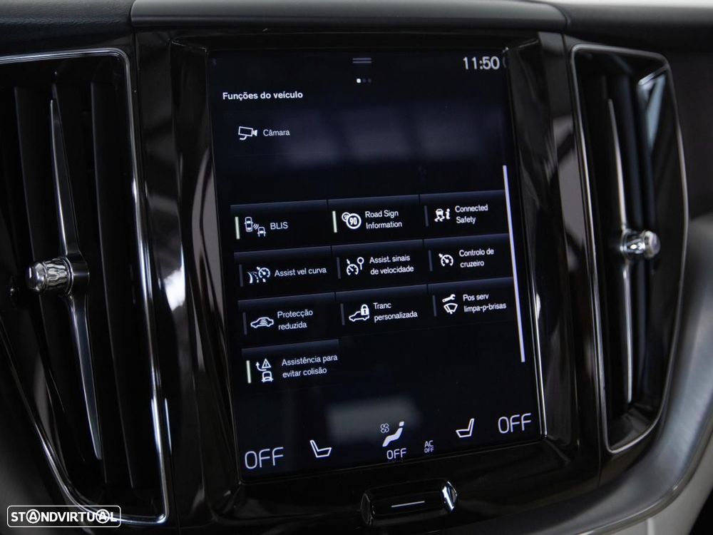 Volvo XC 60 2.0 T8 PHEV Momentum Plus AWD - 24