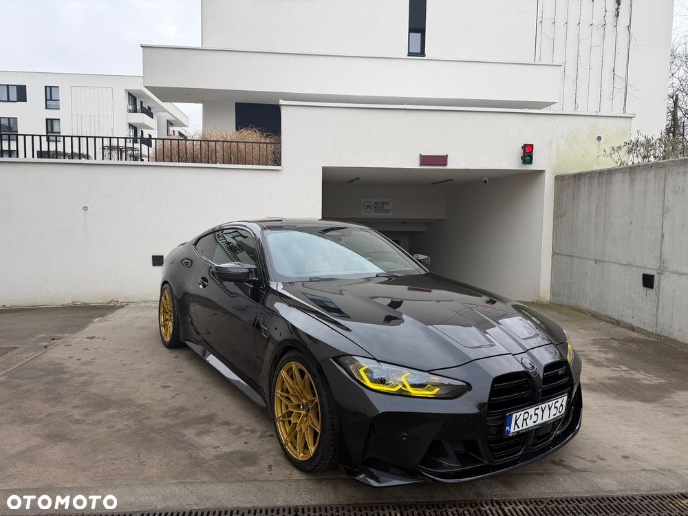 BMW M4 Competition - 4