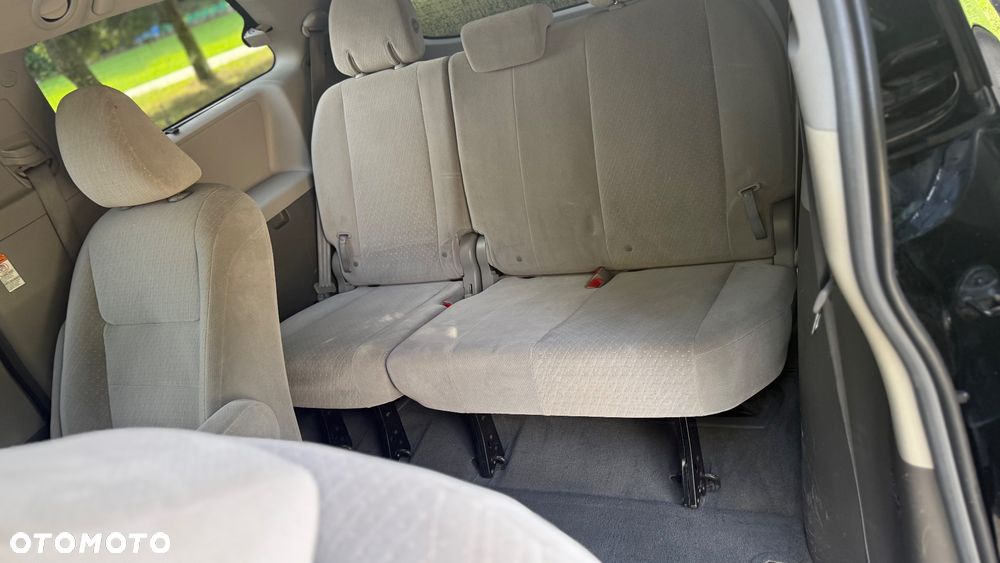 Toyota Sienna 3.5 V6 - 15