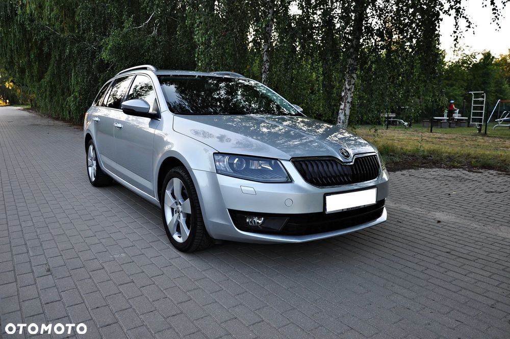 Skoda Octavia 2.0 TDI Premium Edition - 11
