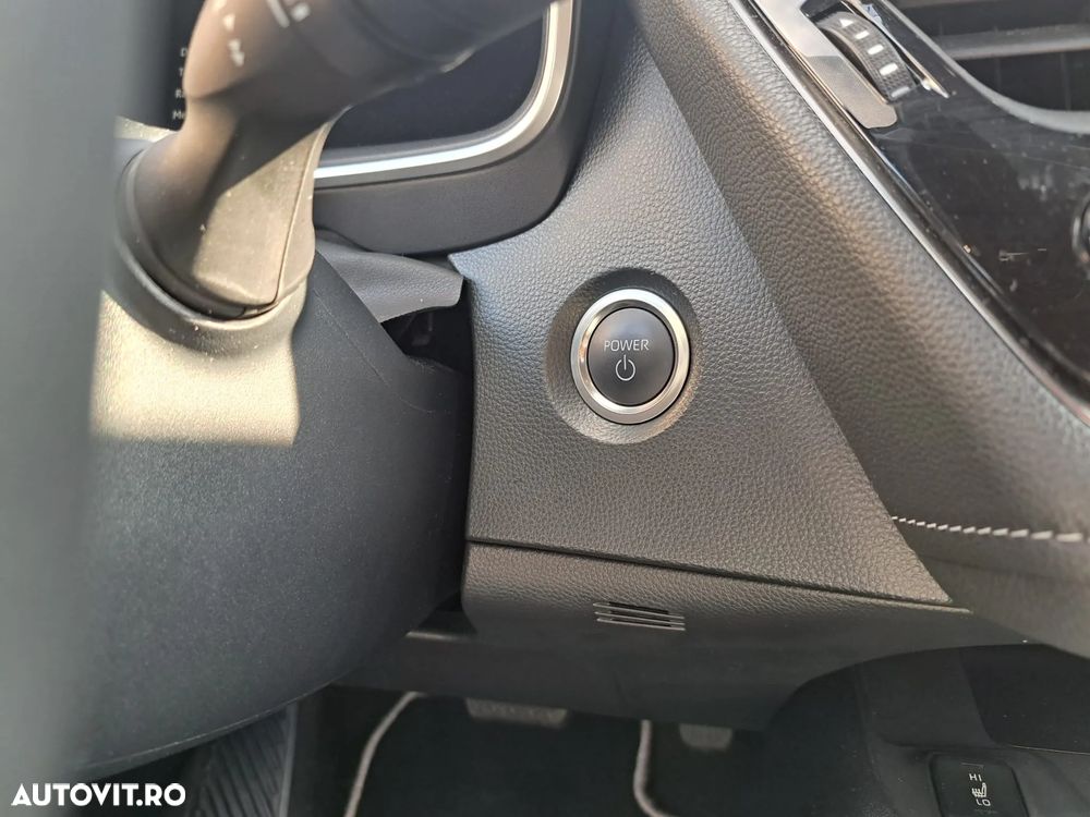 Toyota Corolla 2.0 HSD Exclusive - 21