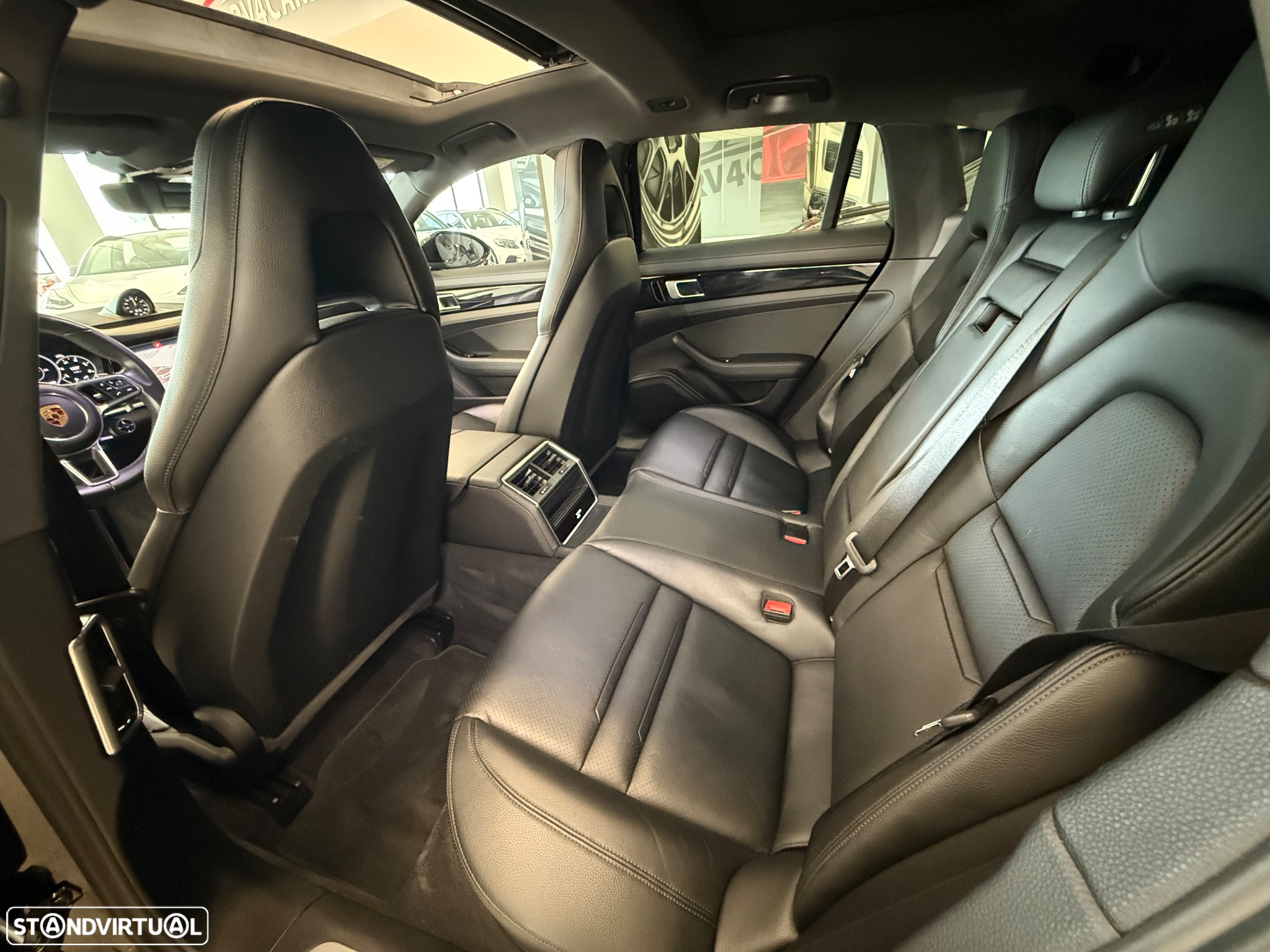 Porsche Panamera Sport Turismo 4 E-Hybrid - 20