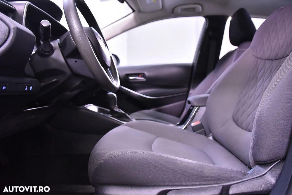 Toyota Corolla 1.8 HSD Business - 20