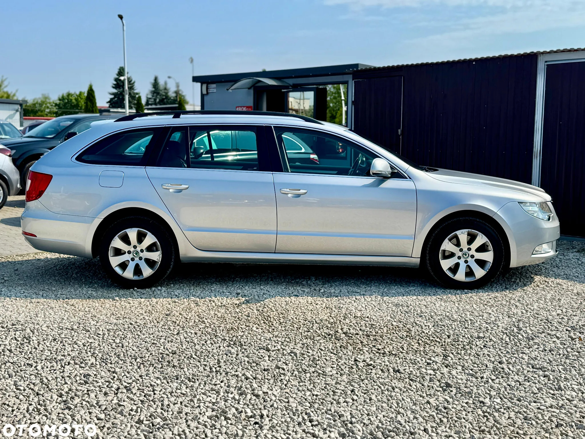 Skoda Superb Combi 2.0 TDI Elegance - 11