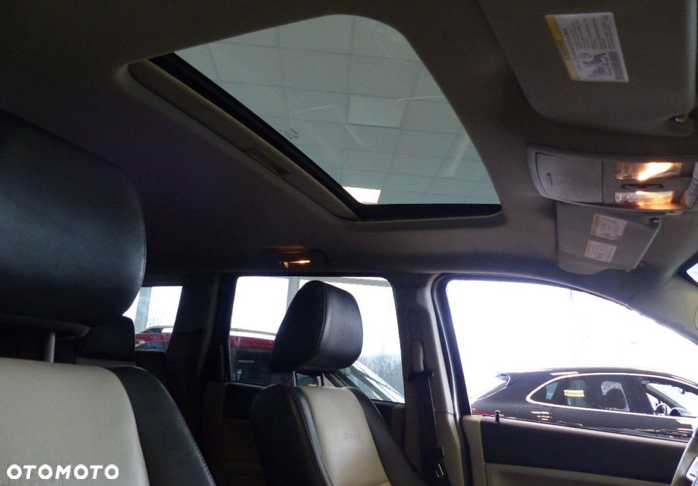 Jeep Grand Cherokee - 8