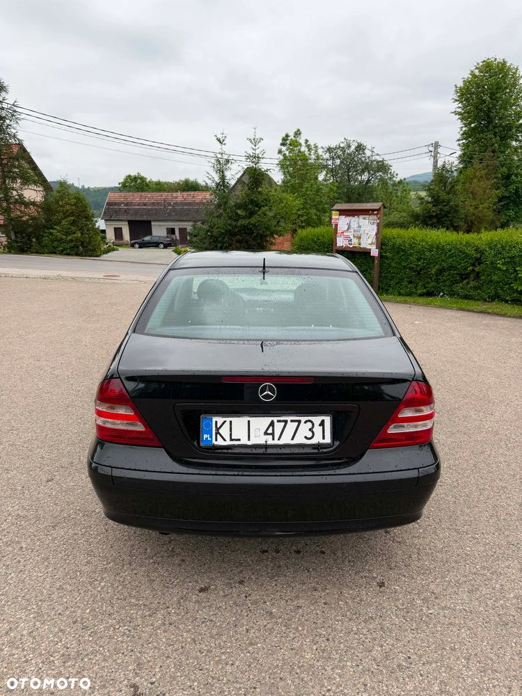Mercedes-Benz Klasa C 200 T CDI Classic - 6