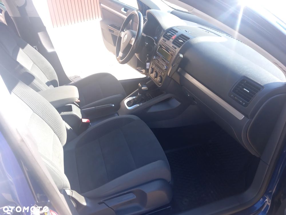 Volkswagen Golf 1.4 TSI DSG MATCH - 21