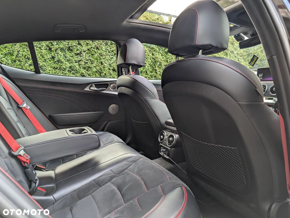 Kia Stinger 3.3 T-GDI V6 GT Prestige Line AWD - 13