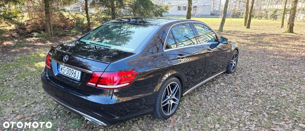 Mercedes-Benz Klasa E 500 BlueEFFICIENCY 7G-TRONIC Avantgarde - 7