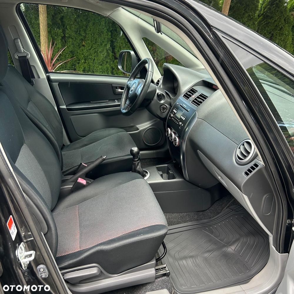 Suzuki SX4 1.6 VVT 4x4 Comfort - 32