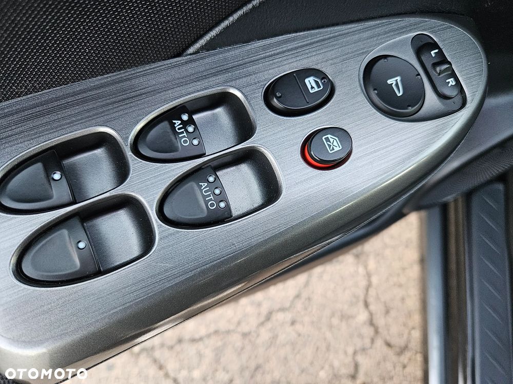 Honda Civic 1.4 i-VTEC Elegance - 21