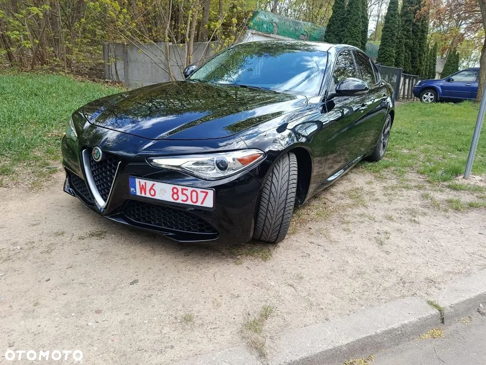 Alfa Romeo Giulia 2.0 Turbo 16V AT8-Q4 Sprint - 3