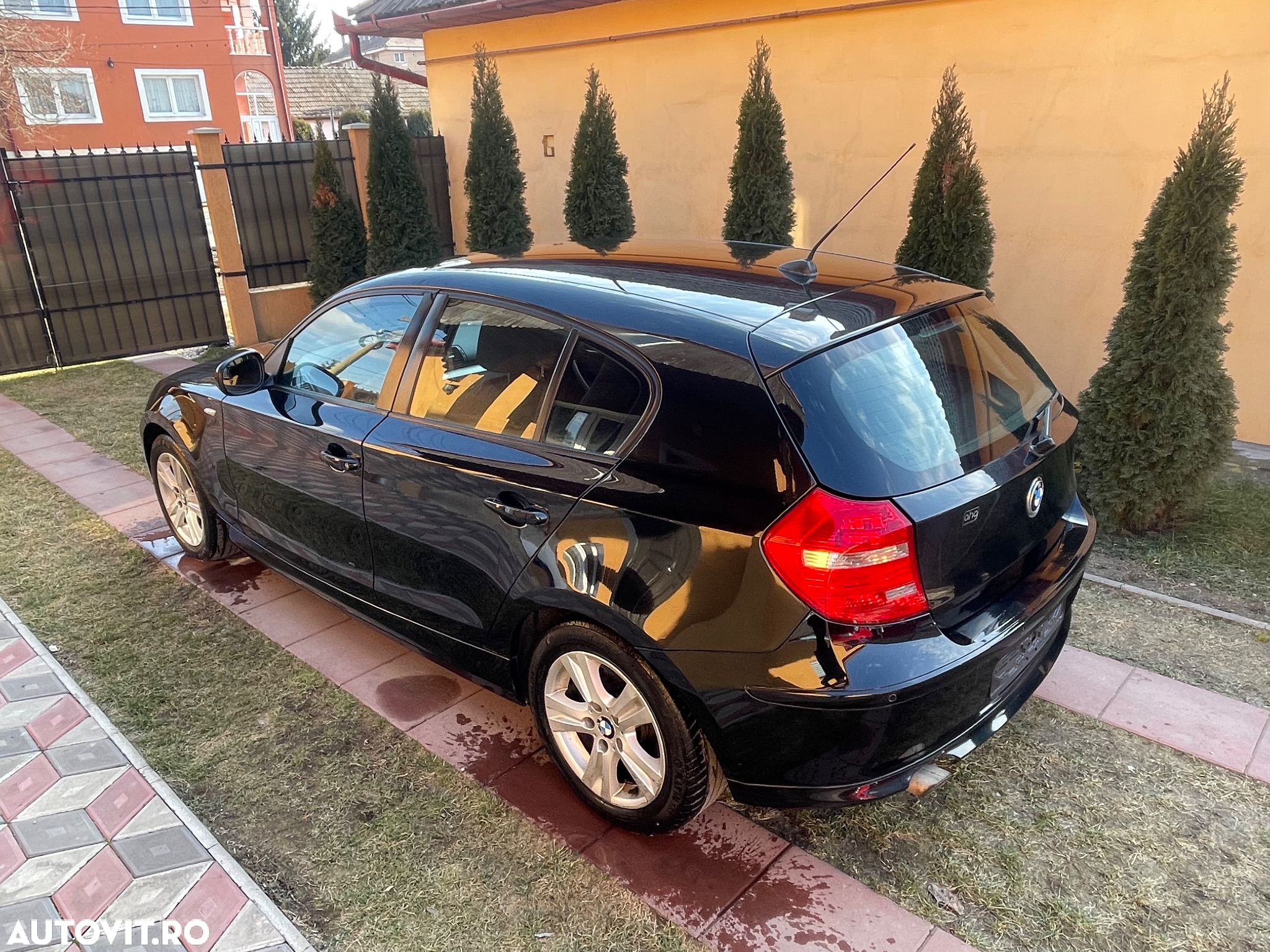 BMW Seria 1 118d DPF - 9