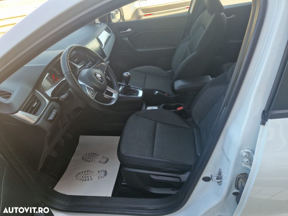 Renault Captur - 10