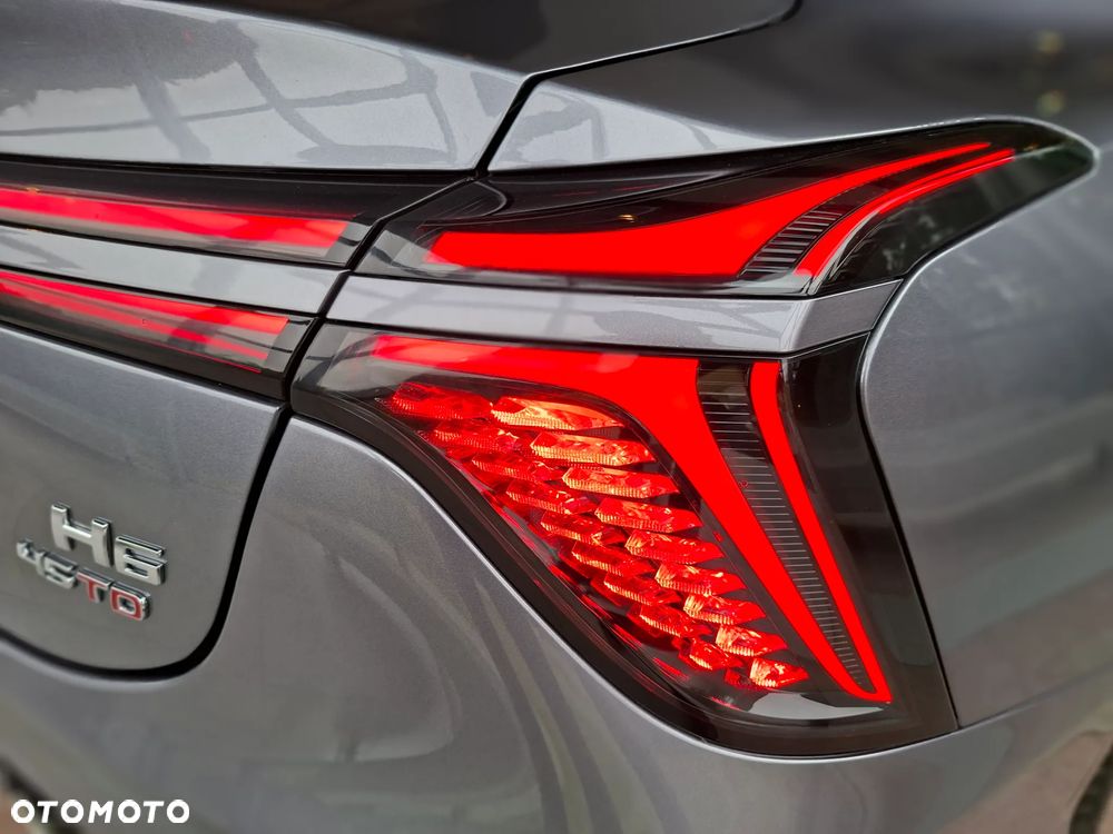 Hongqi H6 2.0T Deluxe - 9