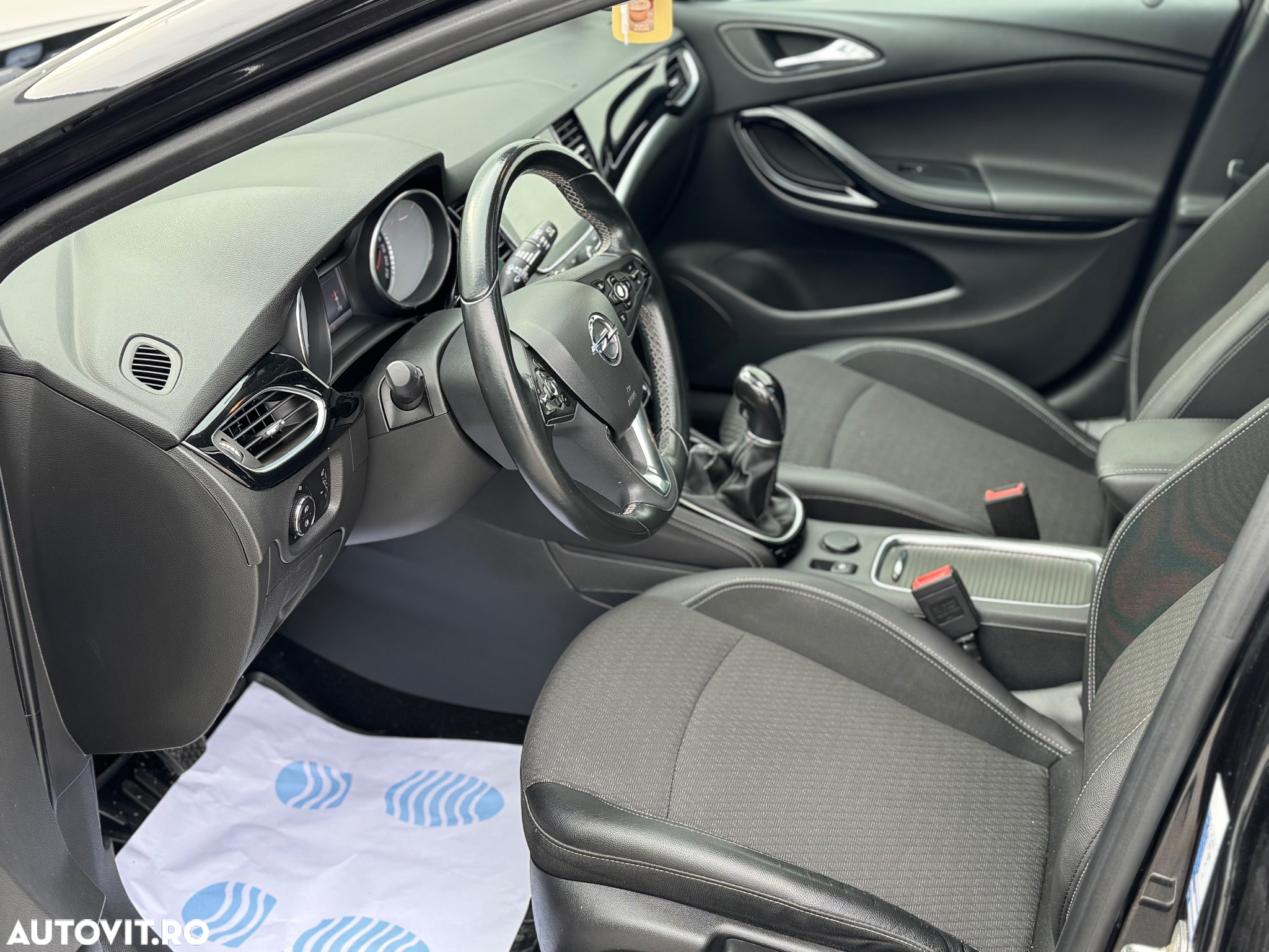 Opel Astra 1.6 BiTurbo D (CDTI) Start/Stop Innovation - 8