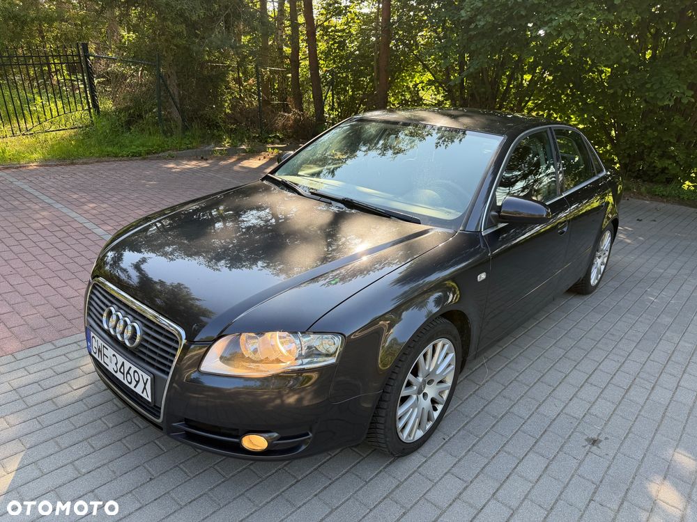 Audi A4 Limousine - 17