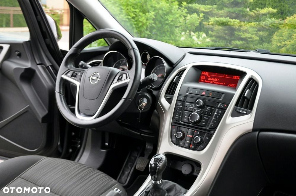 Opel Astra - 25