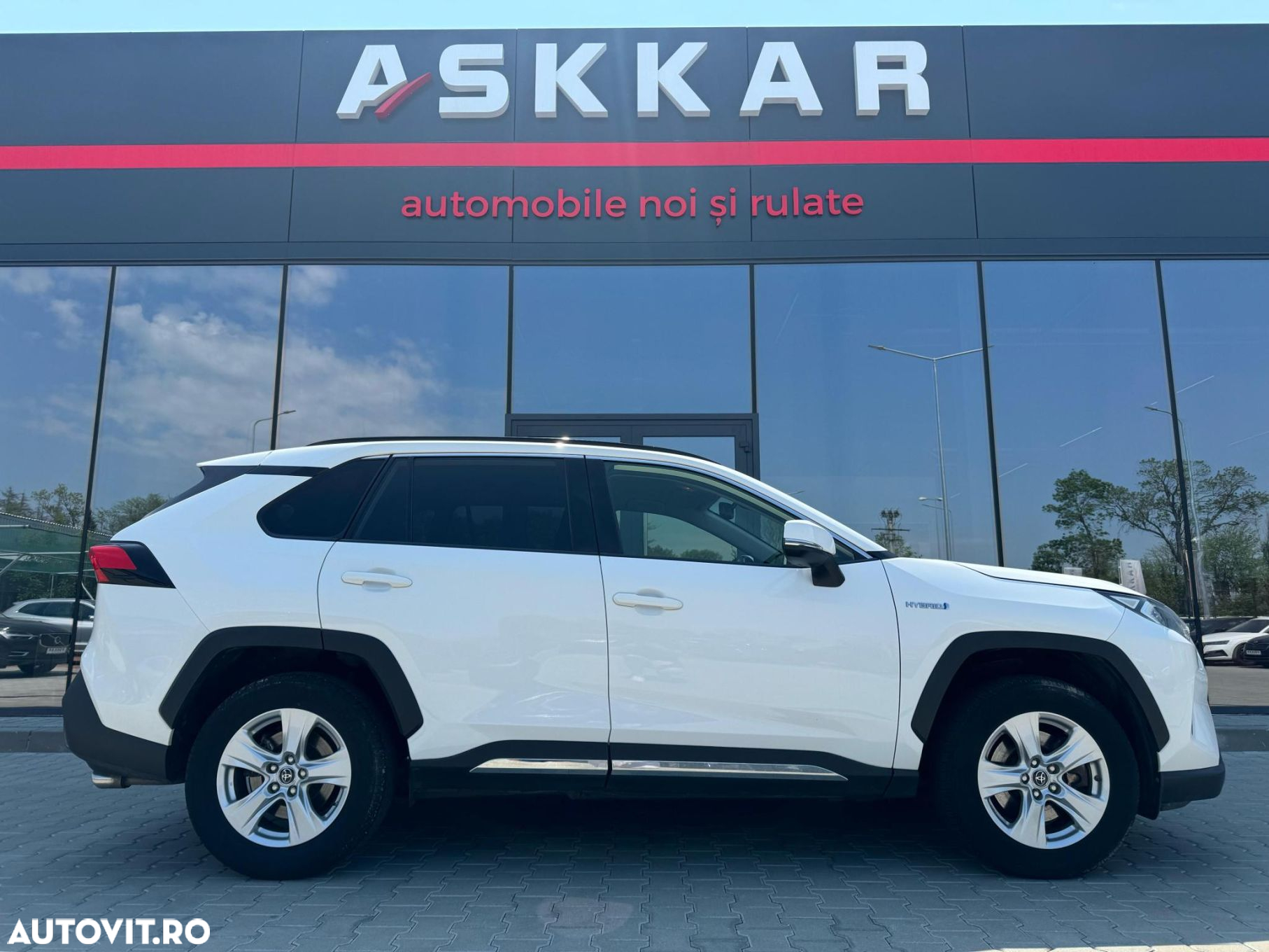 Toyota RAV4 2.5 Hybrid VVT-iE 4x2 Dynamic - 4