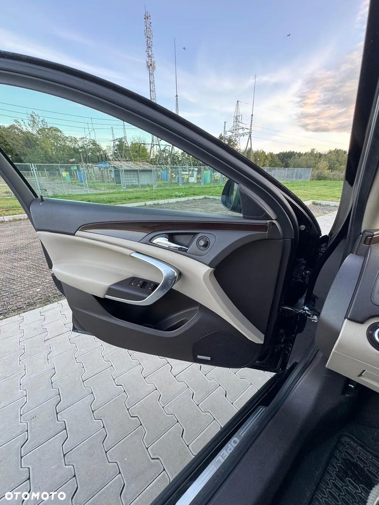 Opel Insignia - 29