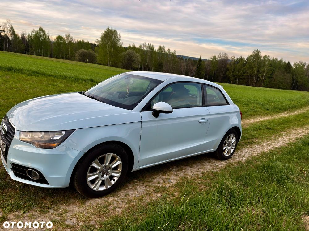 Audi A1 3-drzwiowe 1.6 TDI Ambition - 4