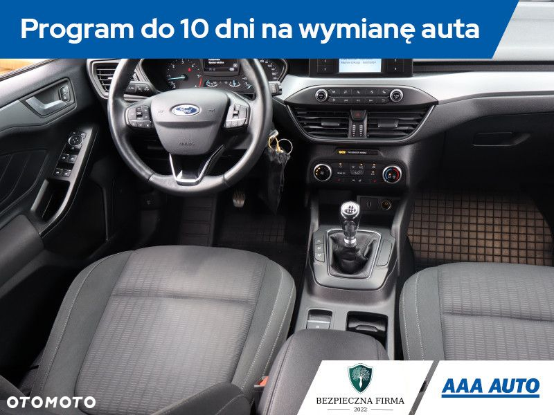 Ford Focus - 8