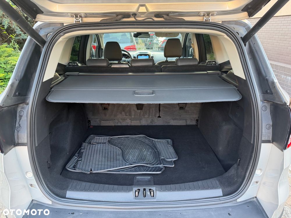 Ford Kuga 2.0 TDCi 2x4 Titanium - 6