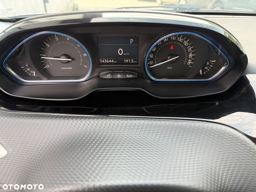 Peugeot 2008 PureTech 110 Stop&Start EAT6 Allure - 9