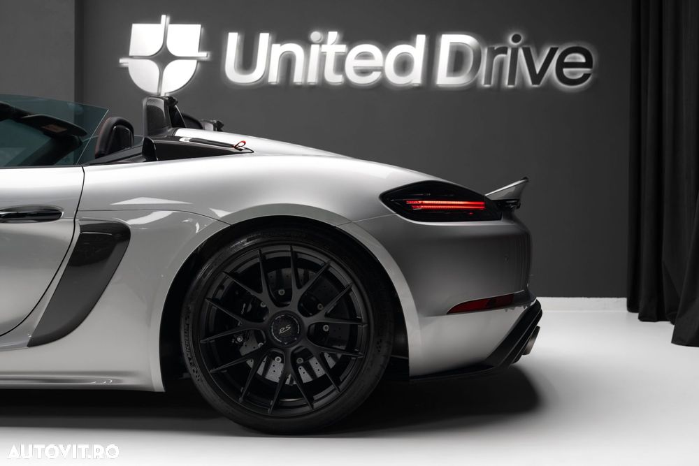Porsche Boxster Spyder RS - 9