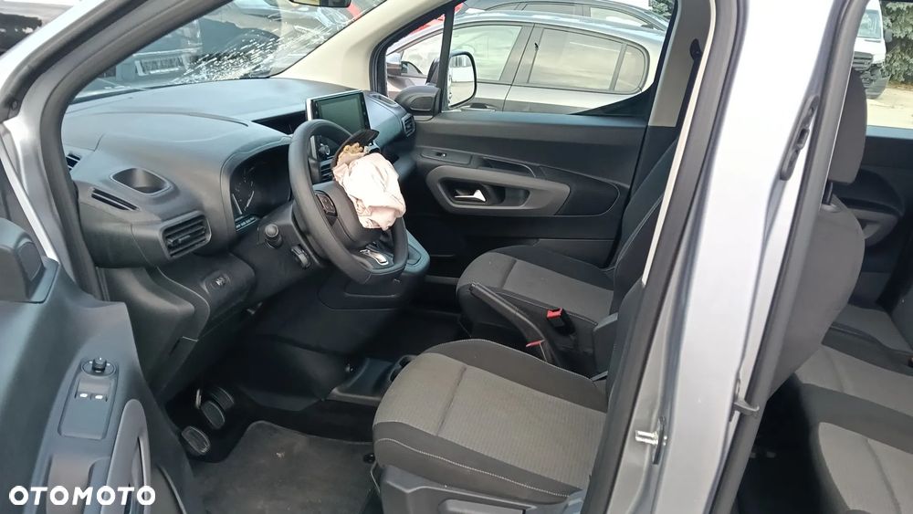 Toyota Proace City - 36