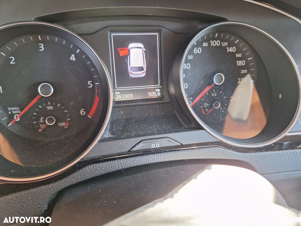 Volkswagen Passat 2.0 TDI DSG Highline - 10