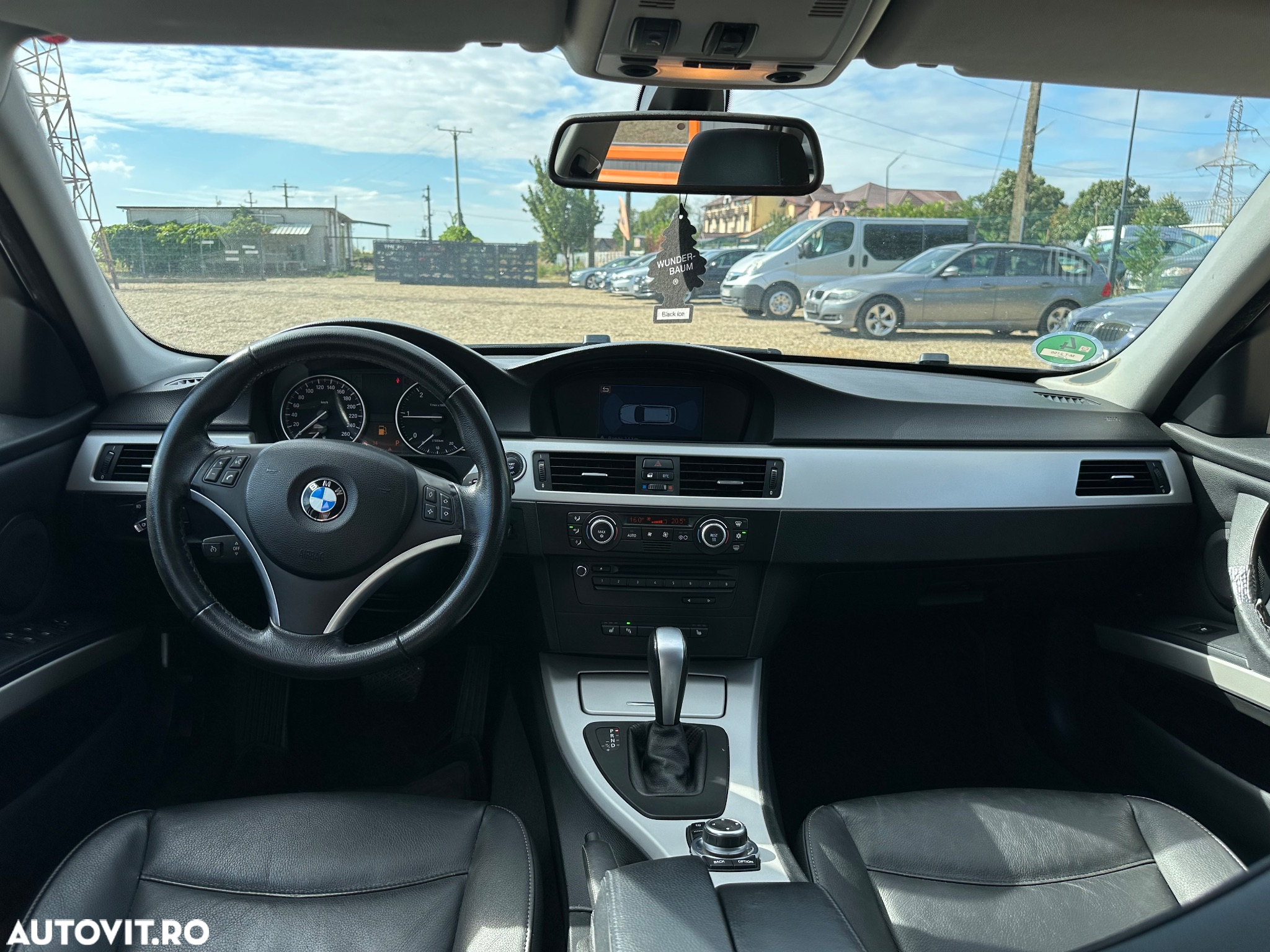BMW Seria 3 320d DPF Touring Aut. - 5
