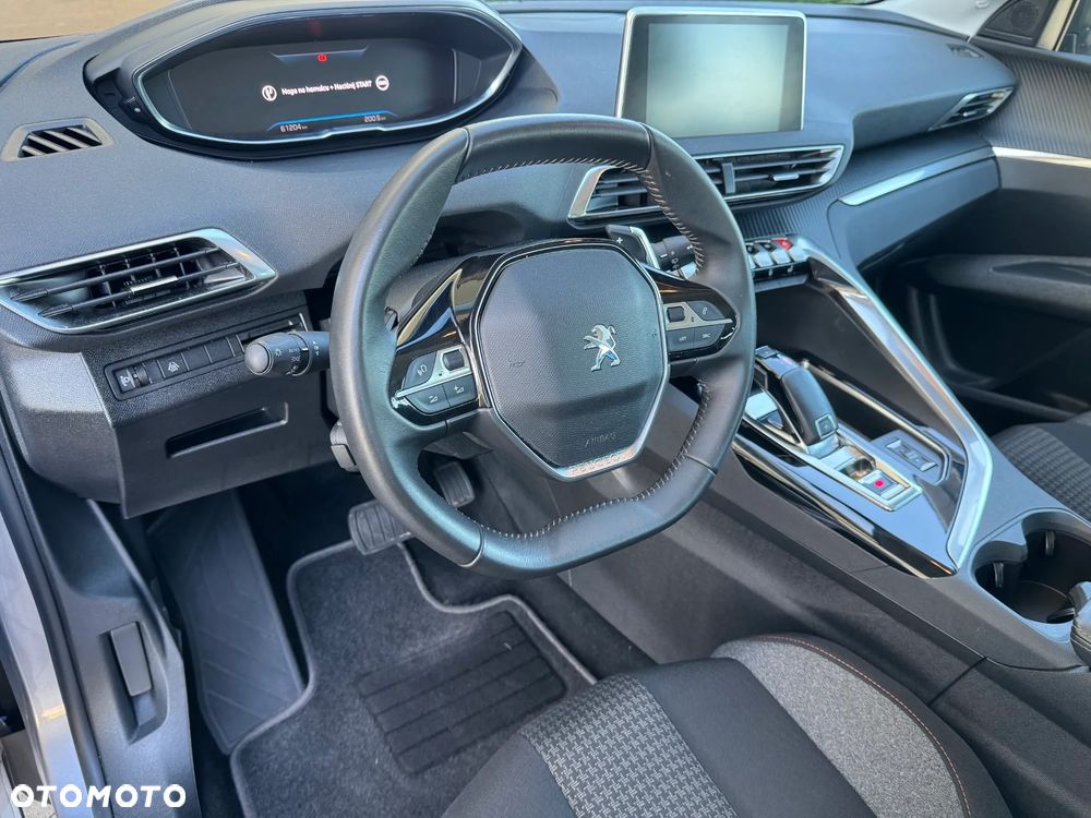 Peugeot 5008 - 22