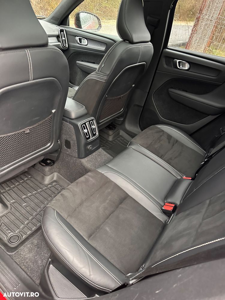 Volvo XC 40 Recharge T5 Twin Engine AT7 R-Design Expression - 7