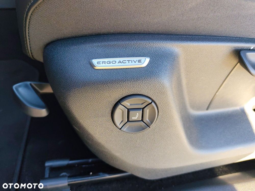 Volkswagen Tiguan - 27