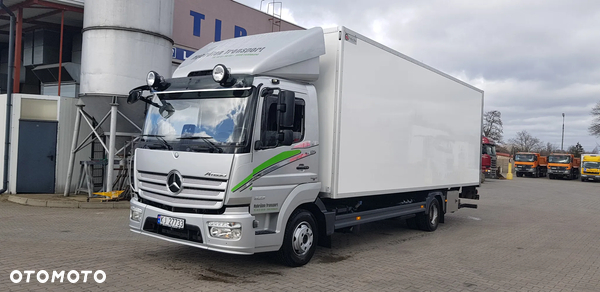 Mercedes-Benz Atego 823