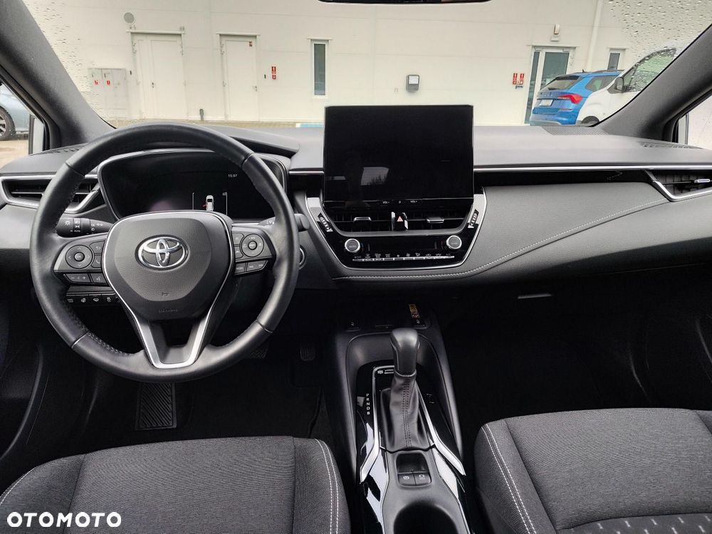 Toyota Corolla - 10