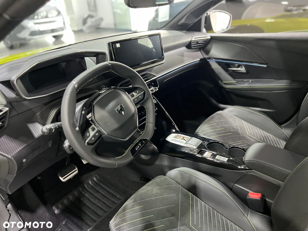 Peugeot 208 1.2 mHEV GT Exclusive - 11